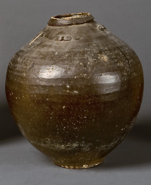 Seto ware tea leaf storage jar (chigusa) (Cerámica de Seto: arra de almacenamiento de hojas de té [chigusa])
