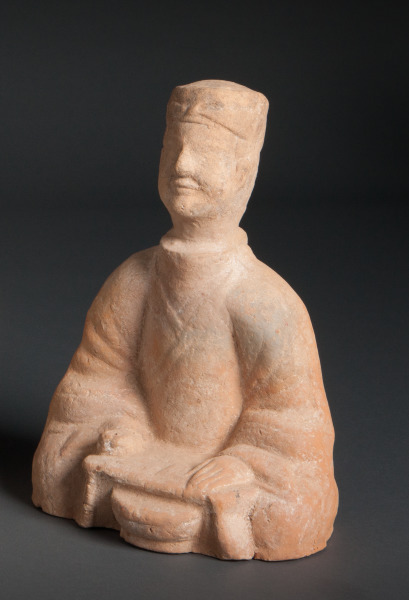 Tomb figure of a seated zither player (Figura de la tumba de un cítara sentado)